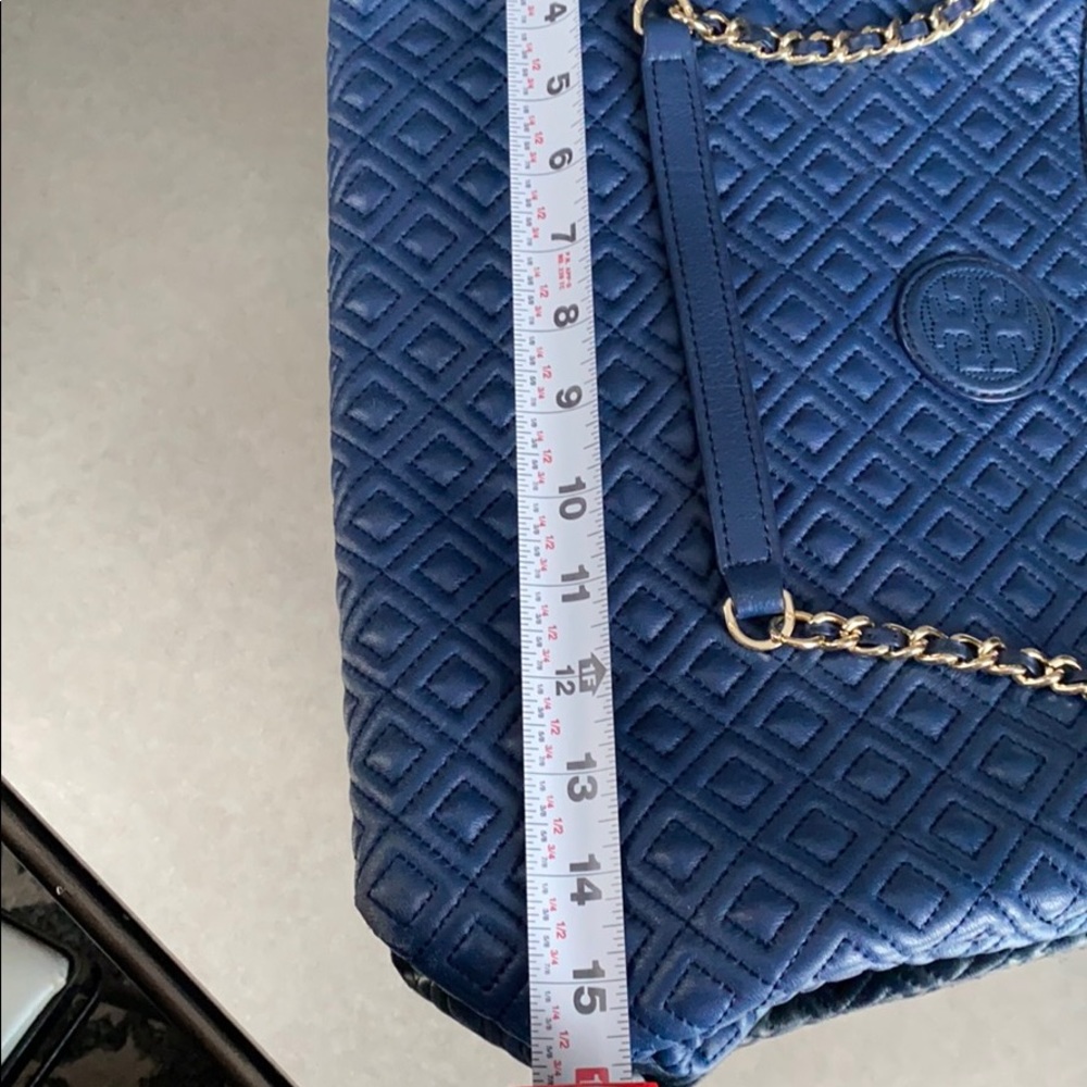 Tory Burch Quilted Diamond Tote - Navy Blue - Picture 8 of 16